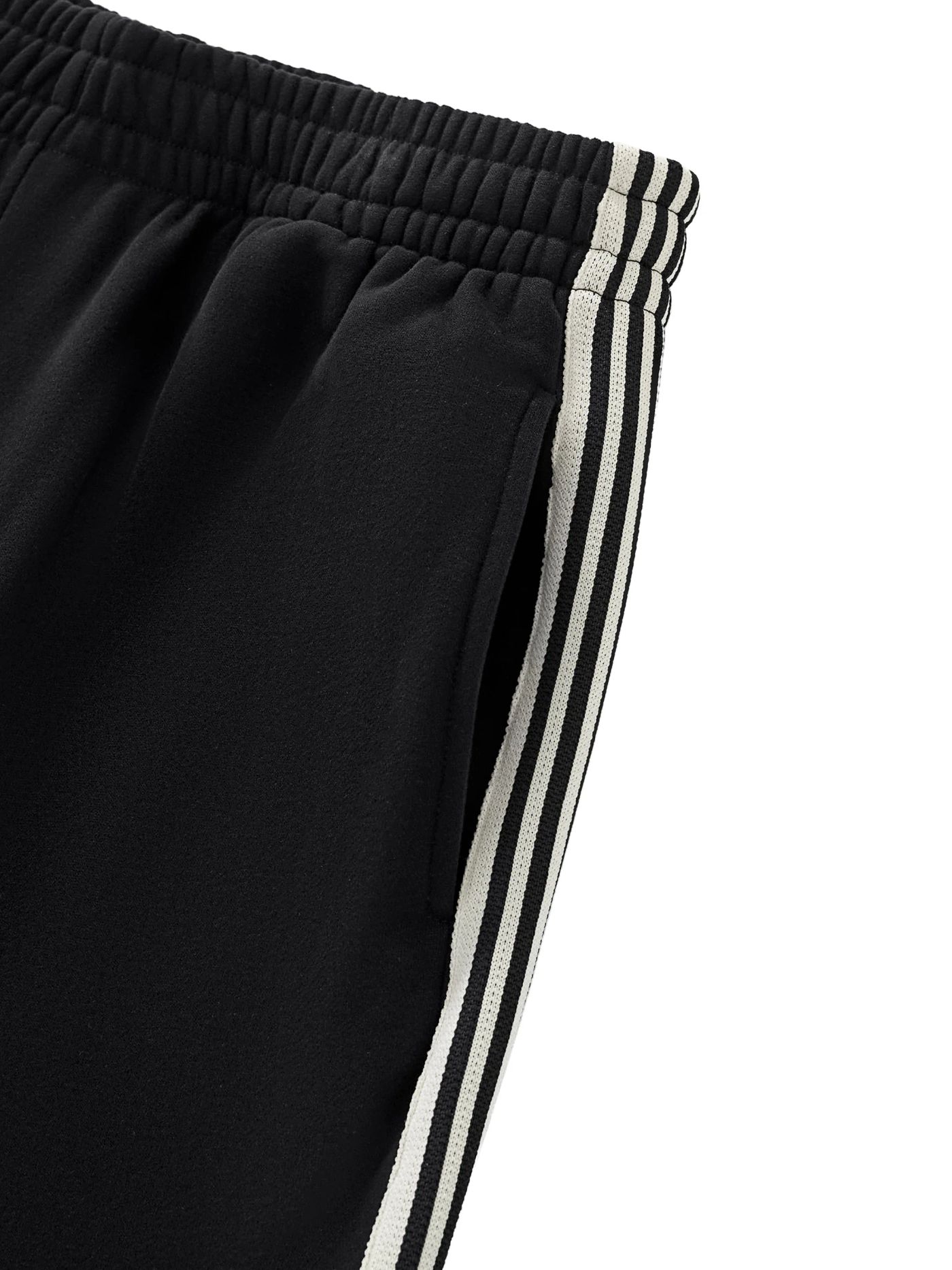 ŁATWOGANG drop 17 — Track pants with side stripes - ŁATWOGANG™ — lookbook (4/5)